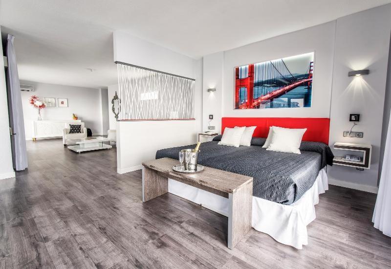 Apart-hotel First Flatotel International
