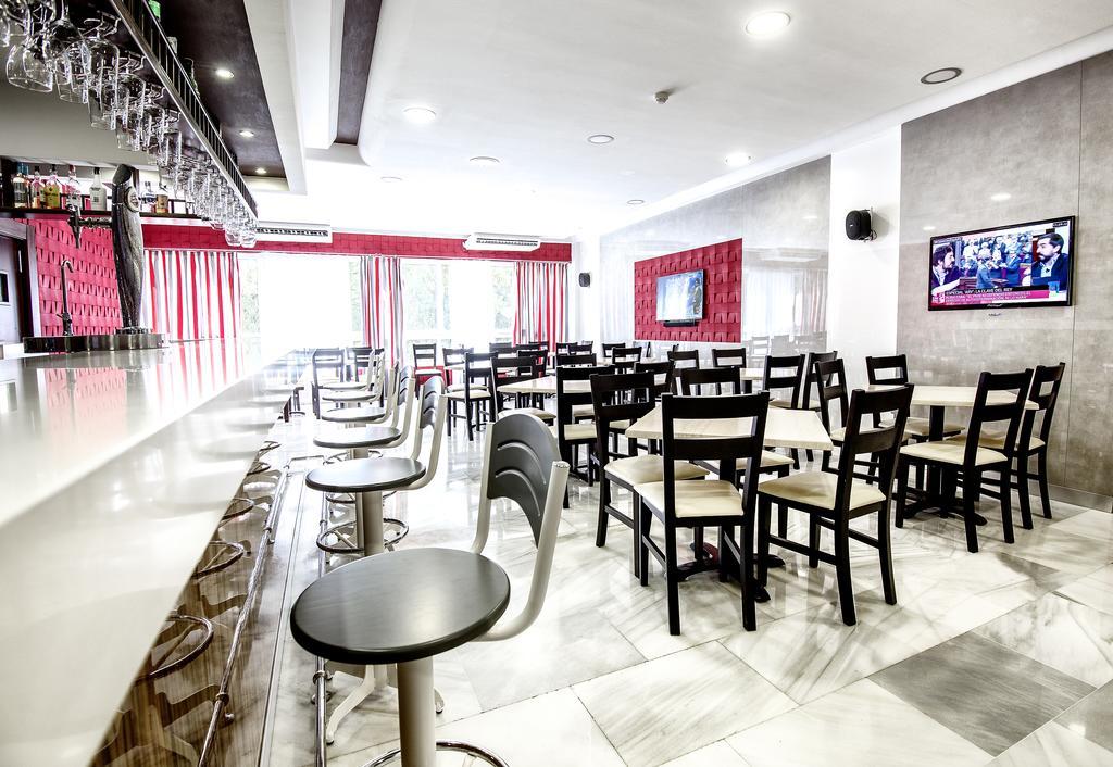 Apart-hotel First Flatotel International